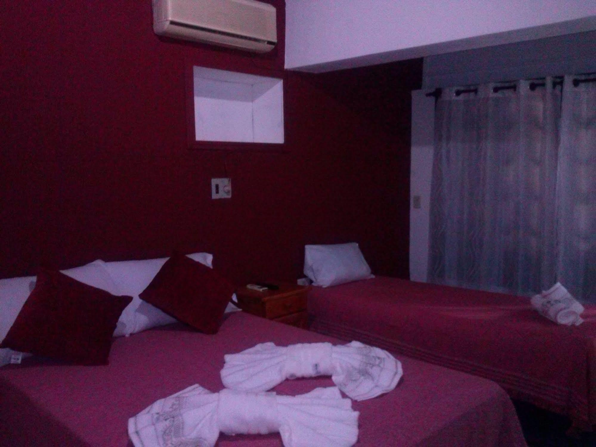 Petit Hotel Caraguata Puerto Iguazú Eksteriør billede